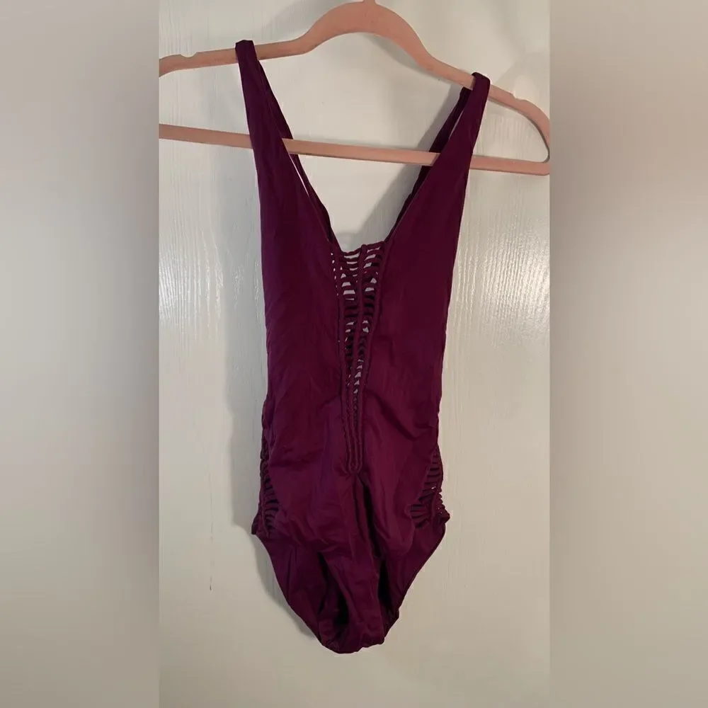 Becca EUC purple woven cutout v neck tie back one piece swimsuit Size small